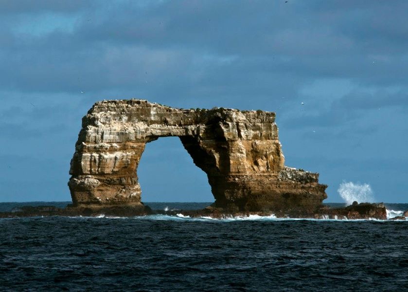 Darwin's Arch (now collapsed), Galapagos Islands